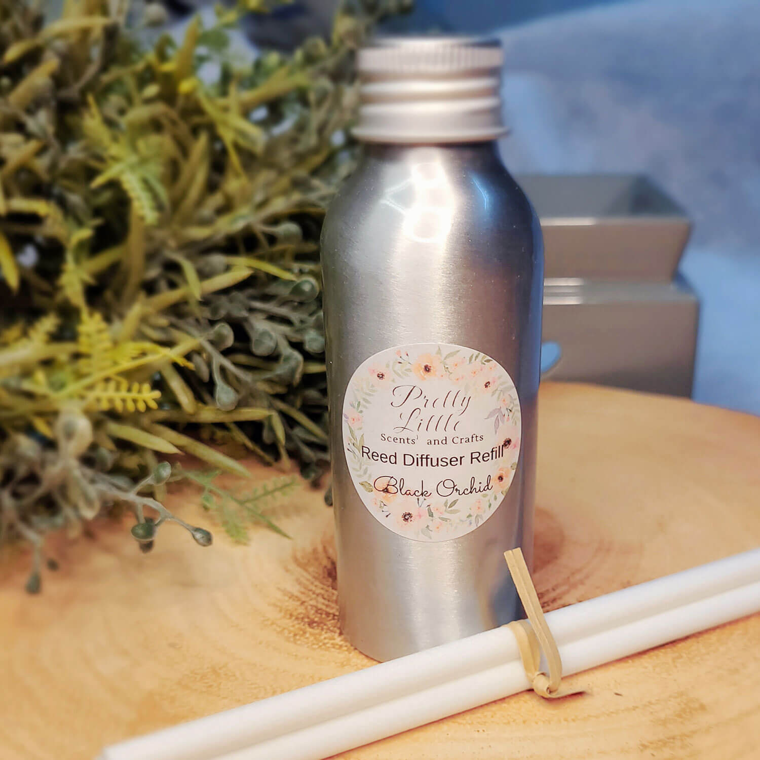 Luxury Reed Diffuser &amp; Refill - Seasonal - Cinnamon &amp; Apple, Reed Diffuser Refill image