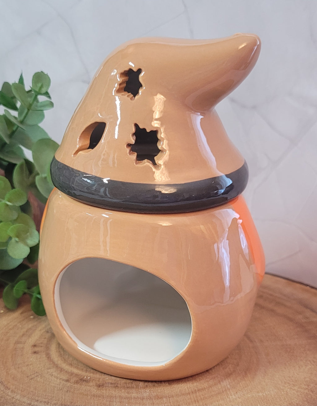 Autumn Gonk oil burner