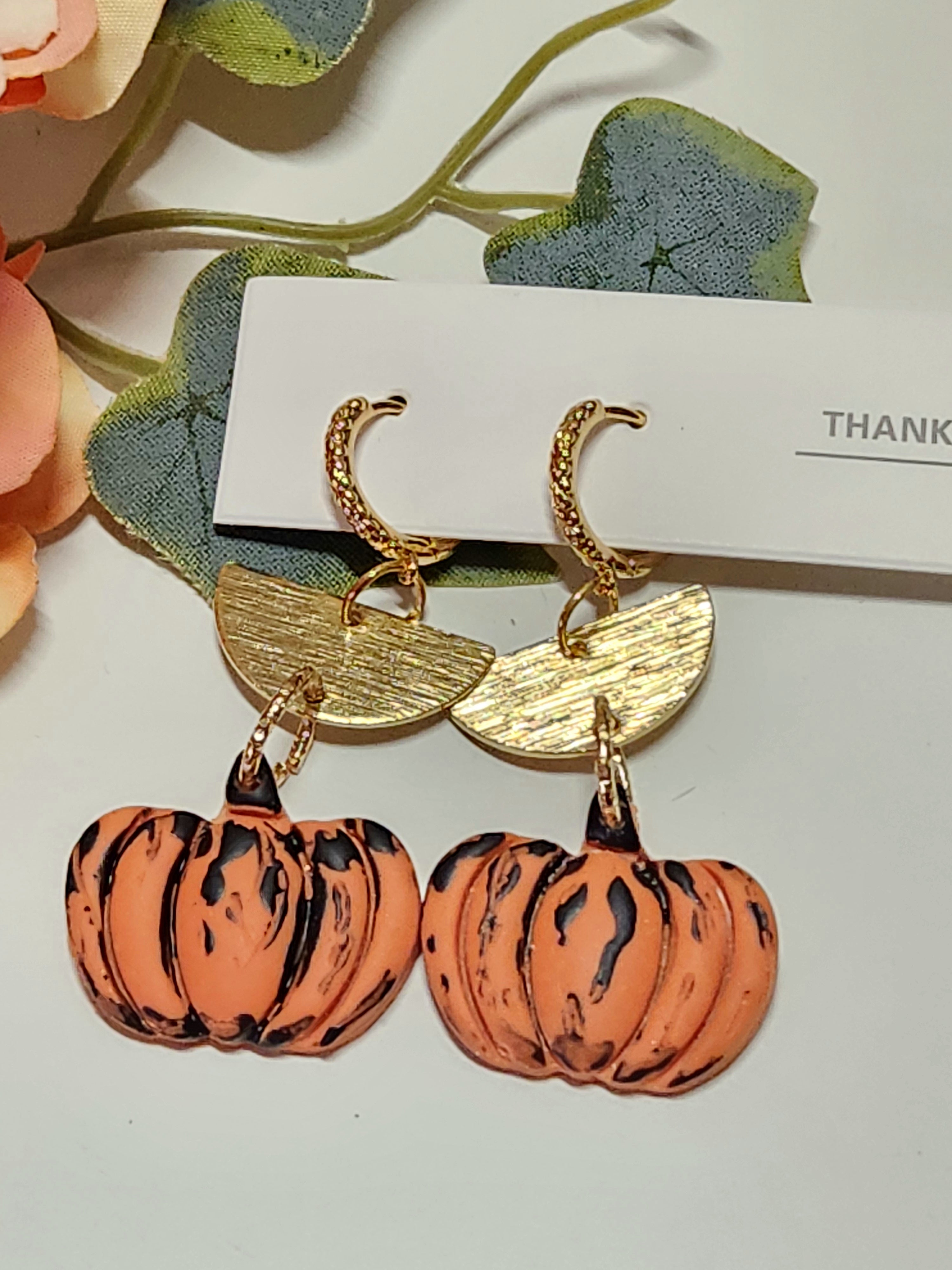 Halloween dangle pumpkins